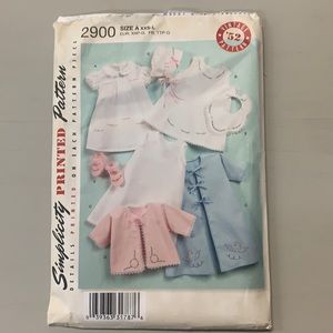Simplicity baby’s layette clothes & bonnet pattern